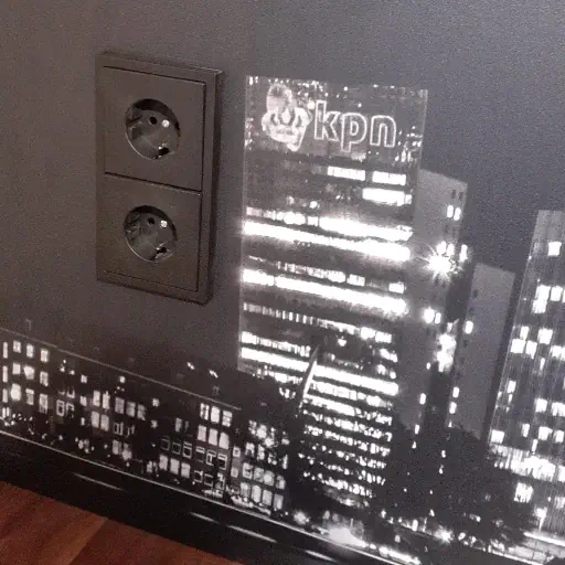 Aluminium-spatscherm-keuken-op-maat-zonder-boren_02